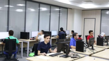 كليات تقبل من 50% علمي علوم