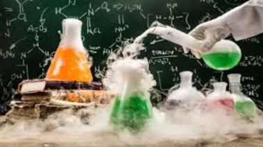 النماذج الاسترشادية للصف الثالث الثانوي 2025 pdf كيمياء