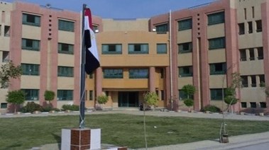 مدرسة مبارك كول 