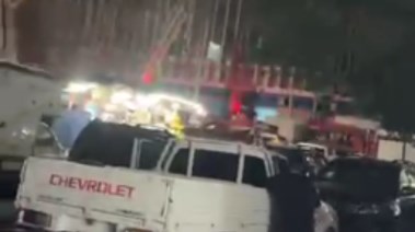 جانب من الحريق