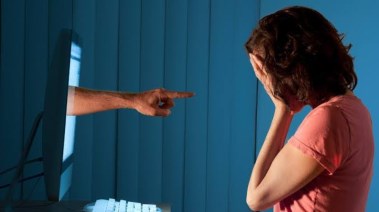 الابتزاز الالكتروني - أرشيفية