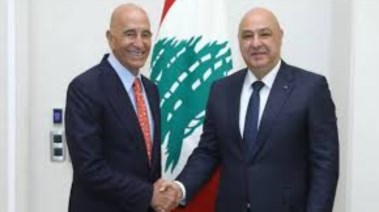 المبعوث الأمريكي إلى لبنان توم باراك والرئيس اللبناني جوزيف عون