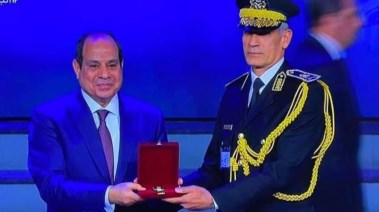 تكريم السيد رئيس الجمهورية للواء محمد الصاوى