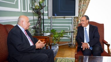 وزير الخارجية خلال لقاءه مع  أمين سر اللجنة المركزية لحركة فتح الفلسطينية، الفريق جبريل الرجوب