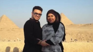 كريم الحسيني وزوجته