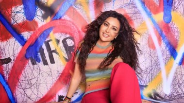 الفنانة لطيفة