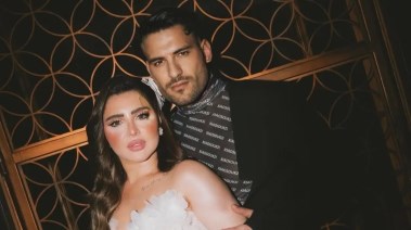 مسلم وزوجته