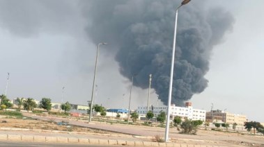 حريق مصنع بالمنطقة الصناعية في مدينة بدر 
