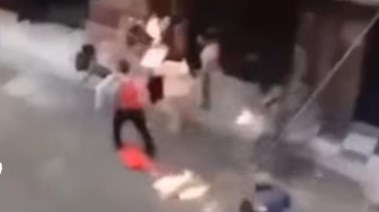 جانب من الفيديو 