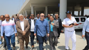 محافظ بني سويف يطلق التشغيل التجريبي لمجمع المواقف الجديد  