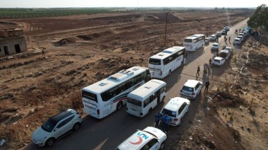 بدء دخول الحافلات إلى السويداء لإخراج العائلات المحتجزة داخل المدينة