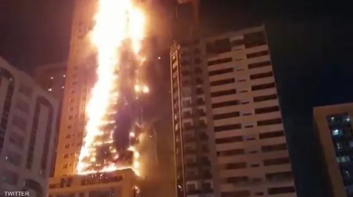 حريق برج سكني حريق برج سكني