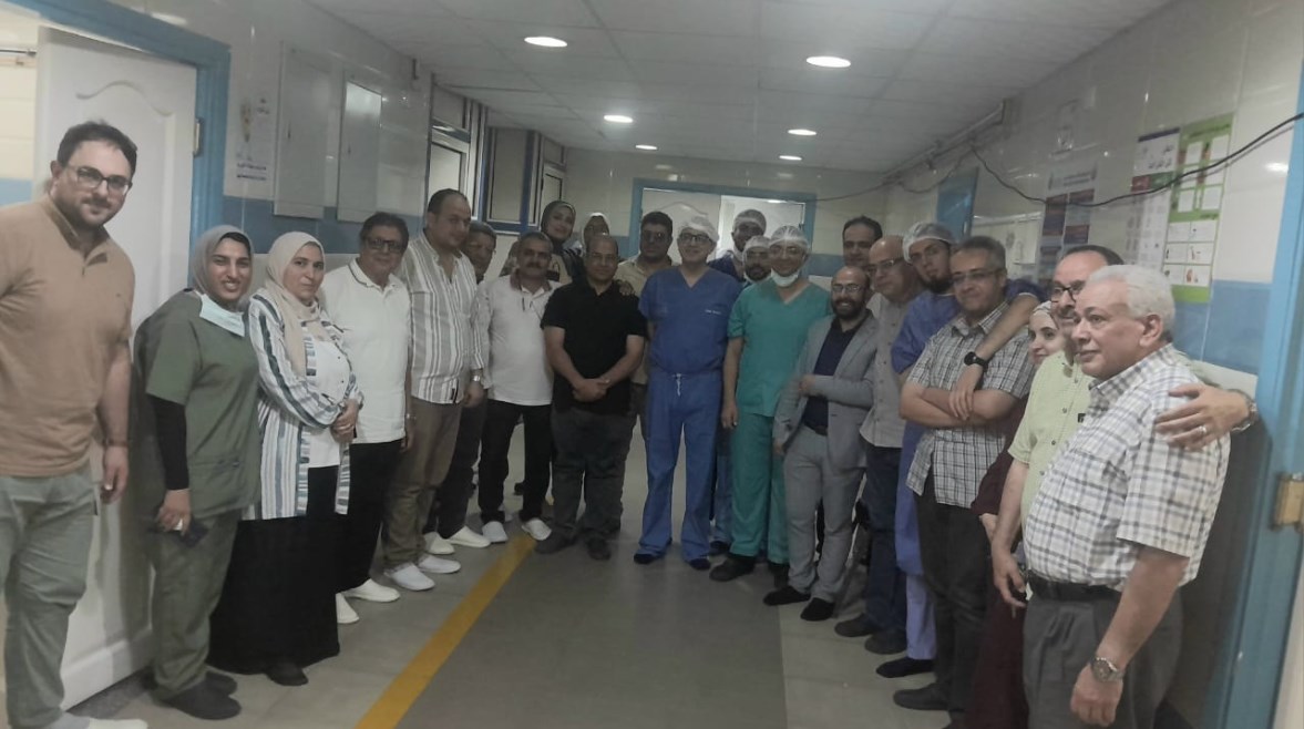 جانب من زيارة للخبير المصري العالمي الدكتور طارق شعراوي أستاذ طب العيون