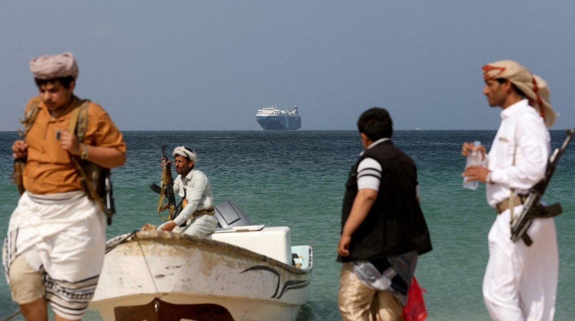 استهداف السفن في البحر الأحمر استهداف السفن في البحر الأحمر