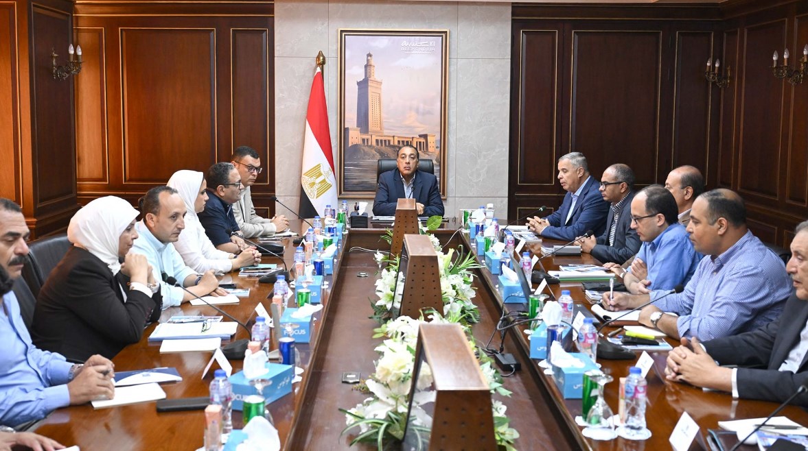 جانب من زيارة رئيس الوزراء للإسكندرية جانب من زيارة رئيس الوزراء للإسكندرية