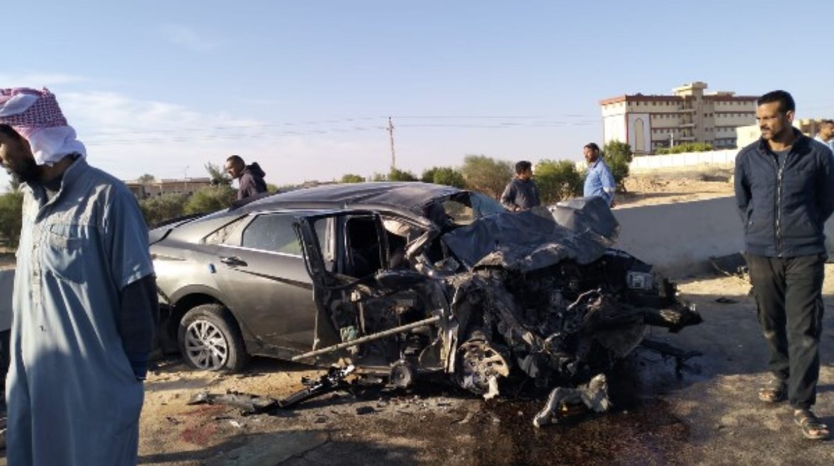 تصادم بين سيارة نقل وأخرى ملاكي - أرشيفية تصادم بين سيارة نقل وأخرى ملاكي - أرشيفية