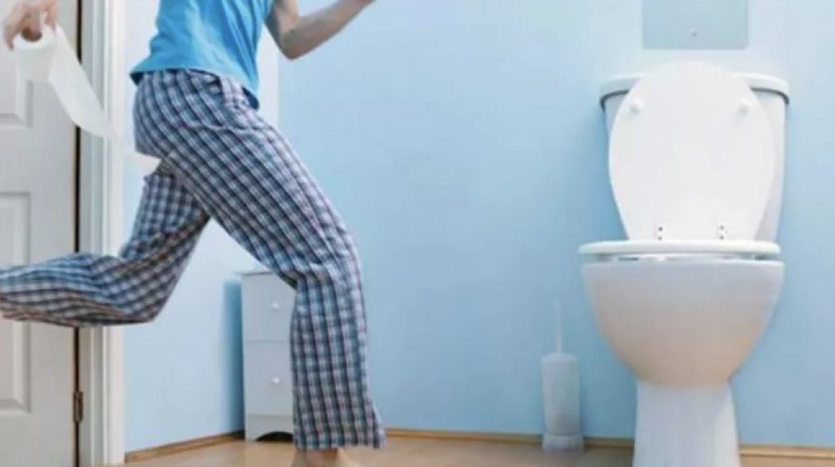 أطباء يحذرون من التبول أثناء الوقوف