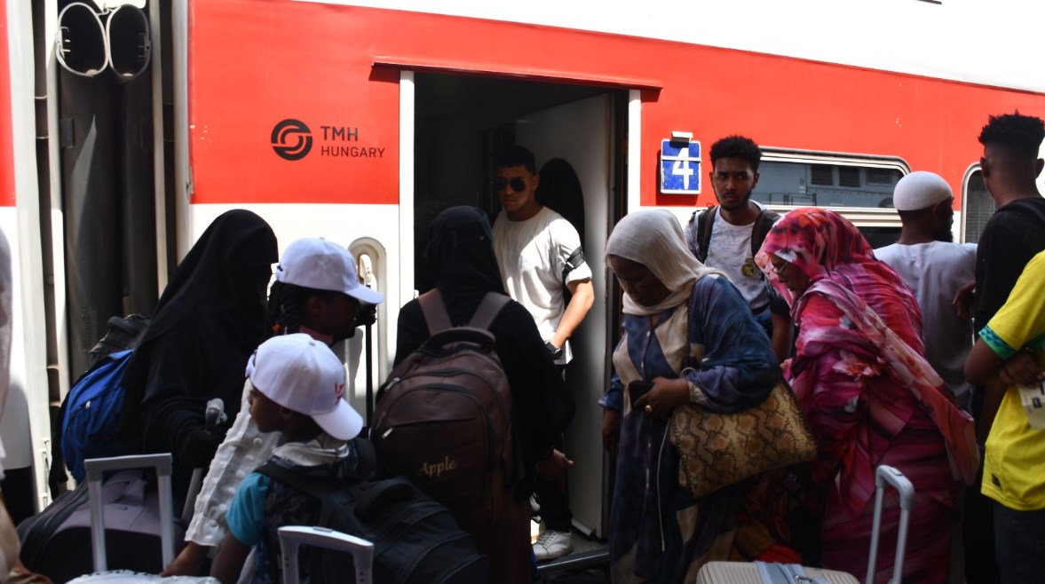 القطار الثاني لعودة السودانيين القطار الثاني لعودة السودانيين
