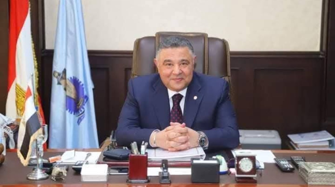 اللواء عمرو حنفى محافظ البحر الأحمر اللواء عمرو حنفى محافظ البحر الأحمر