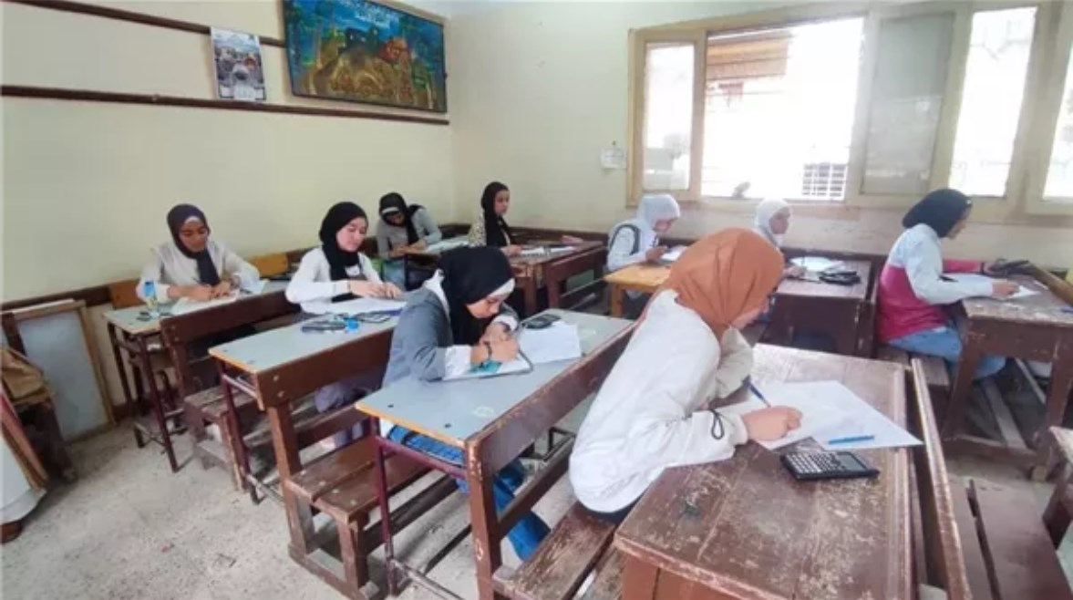 طالبات الشهادة الاعدادية طالبات الشهادة الاعدادية