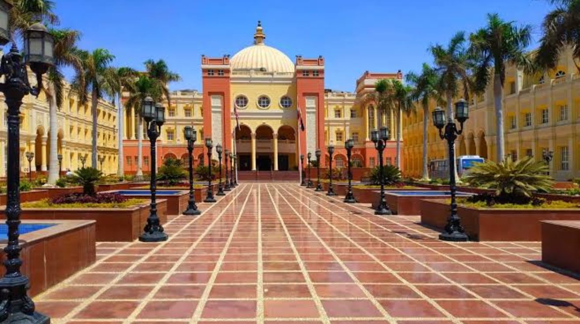  الجامعة البريطانية