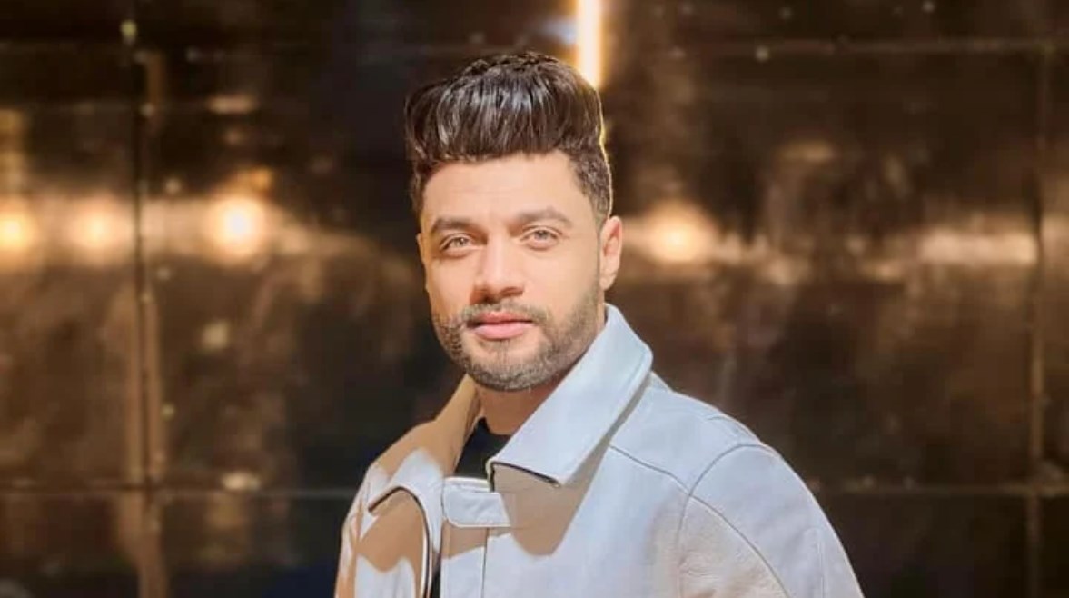  المطرب  الشعبي الراحل أحمد عامر