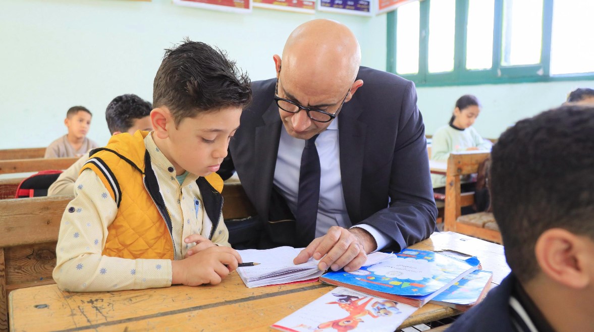 وزير التربية والتعليم محمد عبداللطيف وزير التربية والتعليم محمد عبداللطيف