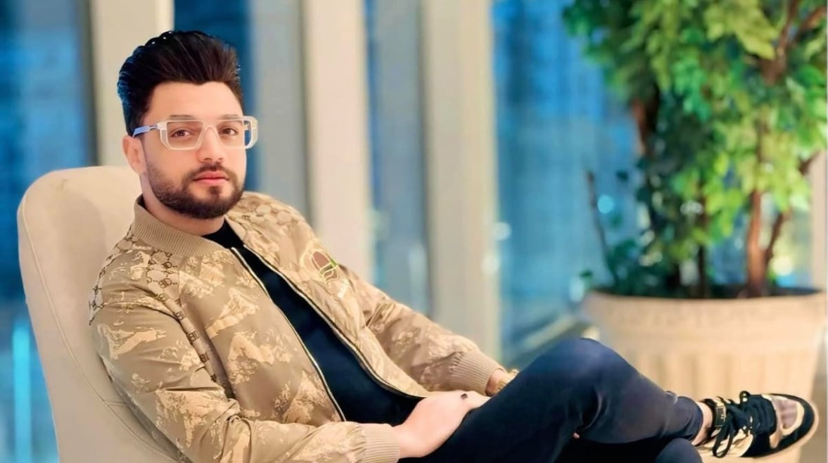 المطرب الشعبي أحمد عامر 
