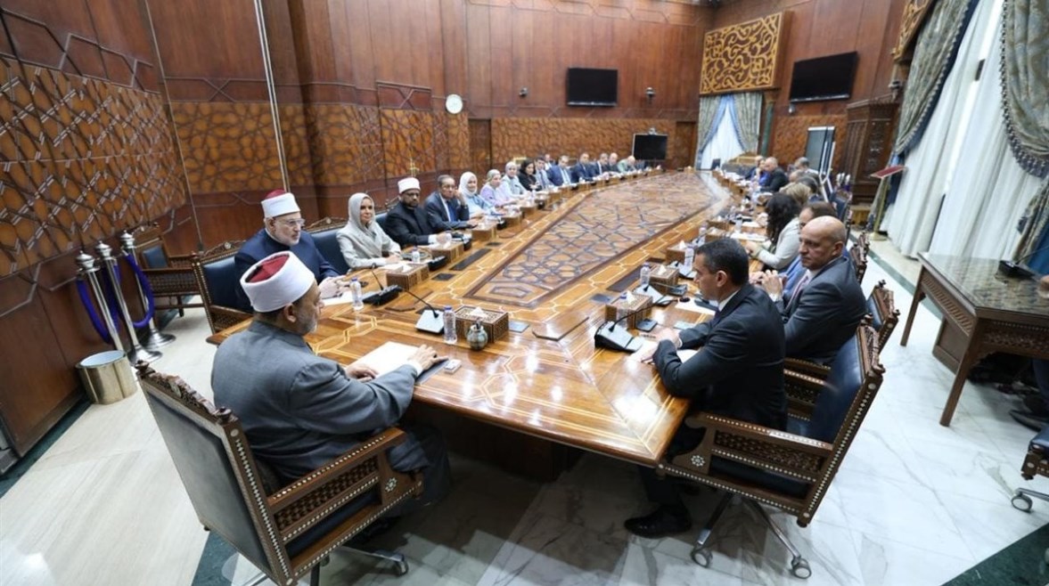 شيخ الأزهر، أحمد الطيب والسفراء المصريين الجدد المعيّنين شيخ الأزهر، أحمد الطيب والسفراء المصريين الجدد المعيّنين