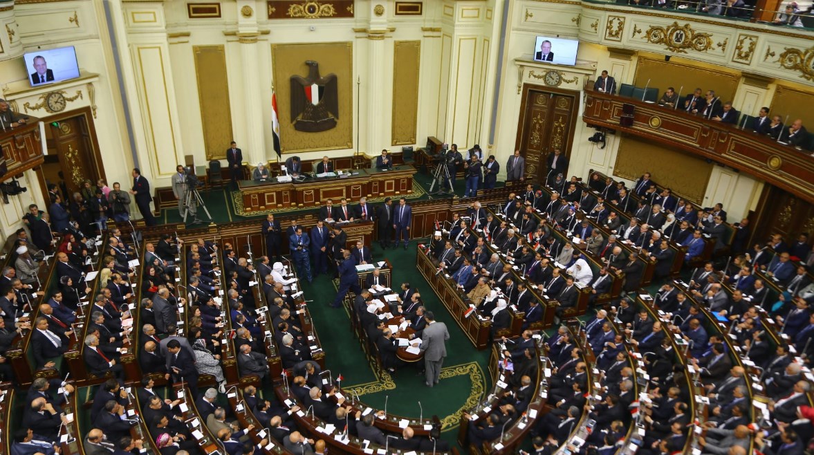 مؤيد ومعارض لمشروع قانون الإيجار القديم