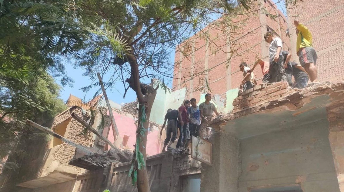عقار مصر القديمة المنهار عقار مصر القديمة المنهار