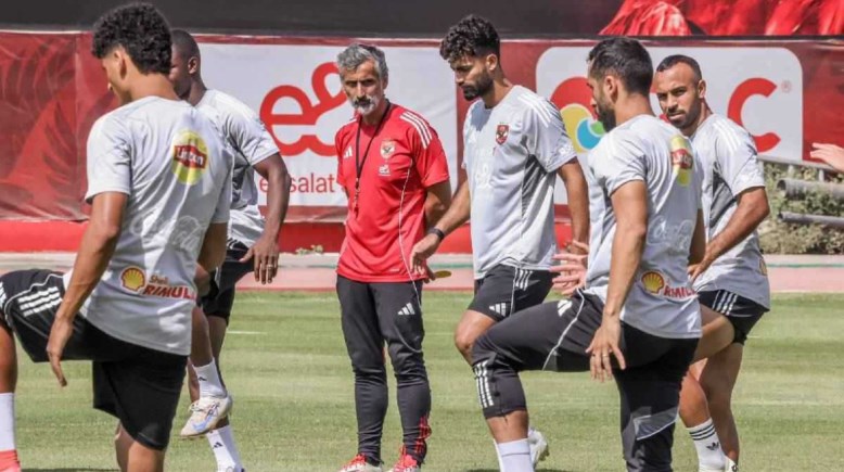 فريق الأهلي خلال أحد التدريبات