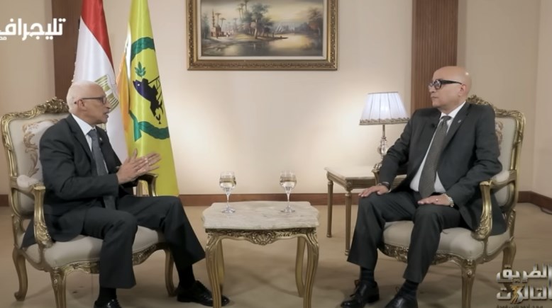 الكاتب الصحفي أحمد ناجي مع محافظ شمال سيناء اللواء خالد مجاور