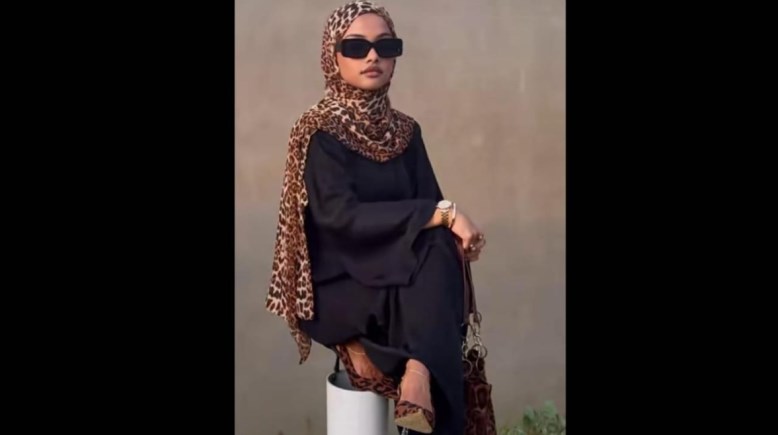 تحدي جِلسة نيكي ميناج