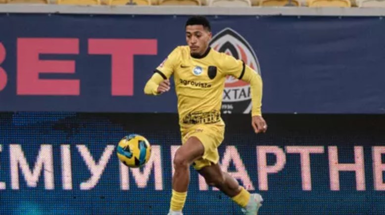 البرازيلي خوان ألفينا بيزيرا 