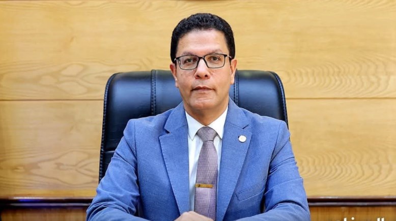 الدكتور ناصر الجيزاوي - رئيس جامعة بنها 