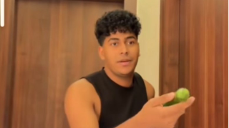  البلوجر إسلام عاطف