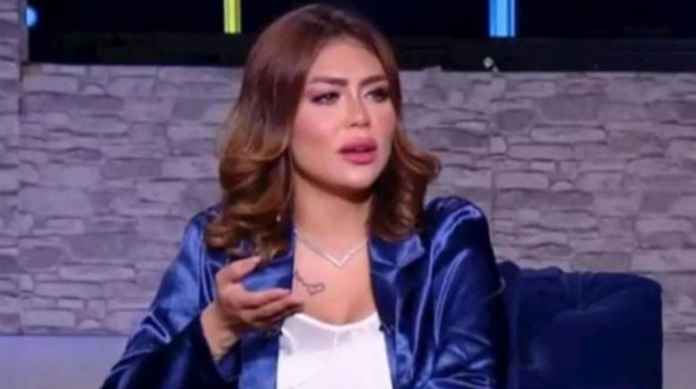 هدير عبد الرازق 