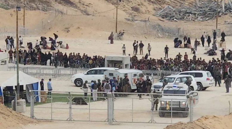 ويتكوف يصل مركز مساعدات في غزة