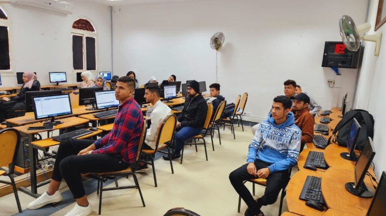 أهم المعاهد الخاصة لدراسة علوم الحاسب ونظم المعلومات 2025