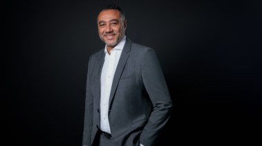 أيمن عصام الرئيس التنفيذي للشؤون الخارجية لمجموعة ڤوداكوم العالمية