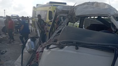 حادث تصادم سيارة ميكروباص 