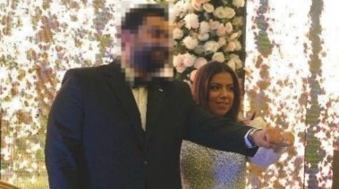 الصورة المنتشرة للفتاة بصحبة المدرس