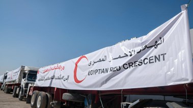 شاحنات المساعدات الغذائية والطبية إلى غزة 