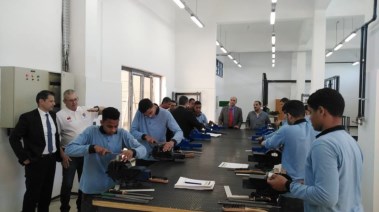مدرسة تصنيع الطائرات