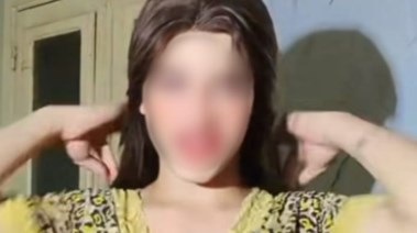 البلوجر "ياسمين"