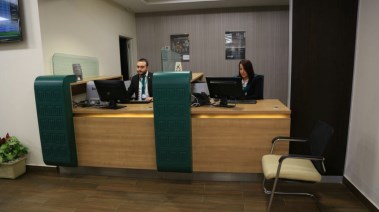 خدمة العملاء في أحد البنوك المصرية