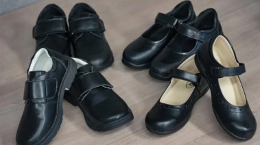 مواد مسرطنة بأحذية المدرسة