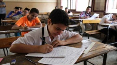 طلاب الشهادة الإعدادية
