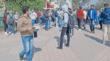طلاب الصف الثالث الإعدادي